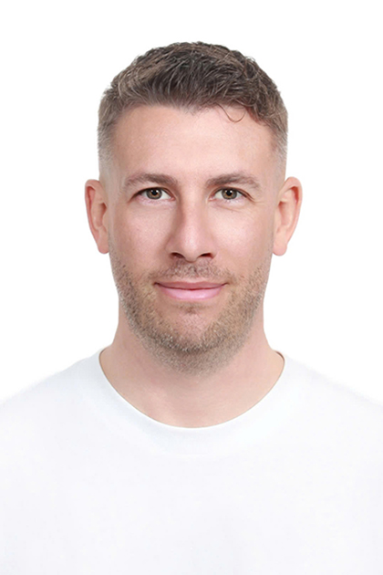Take passport photo at professional studio in Ho Chi Minh City
