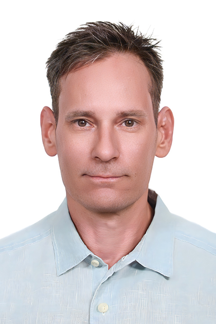 Take passport photo at professional studio in Ho Chi Minh City