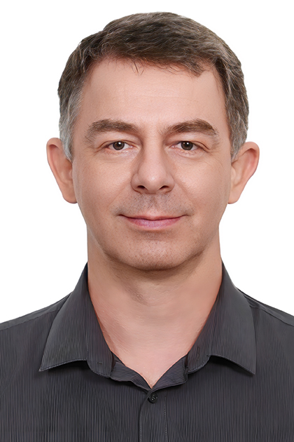 Take passport photo at professional studio in Ho Chi Minh City