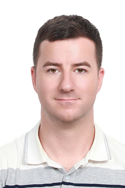 Take passport photo at professional studio in Ho Chi Minh City