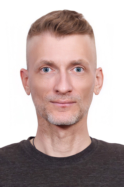 Take passport photo at professional studio in Ho Chi Minh City